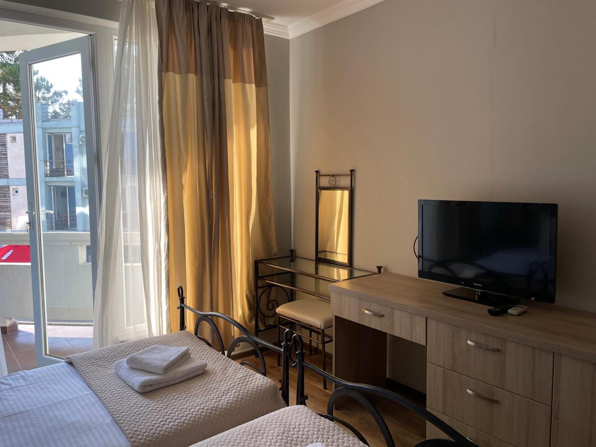 Argo Hotel Ureki Dış mekan fotoğraf